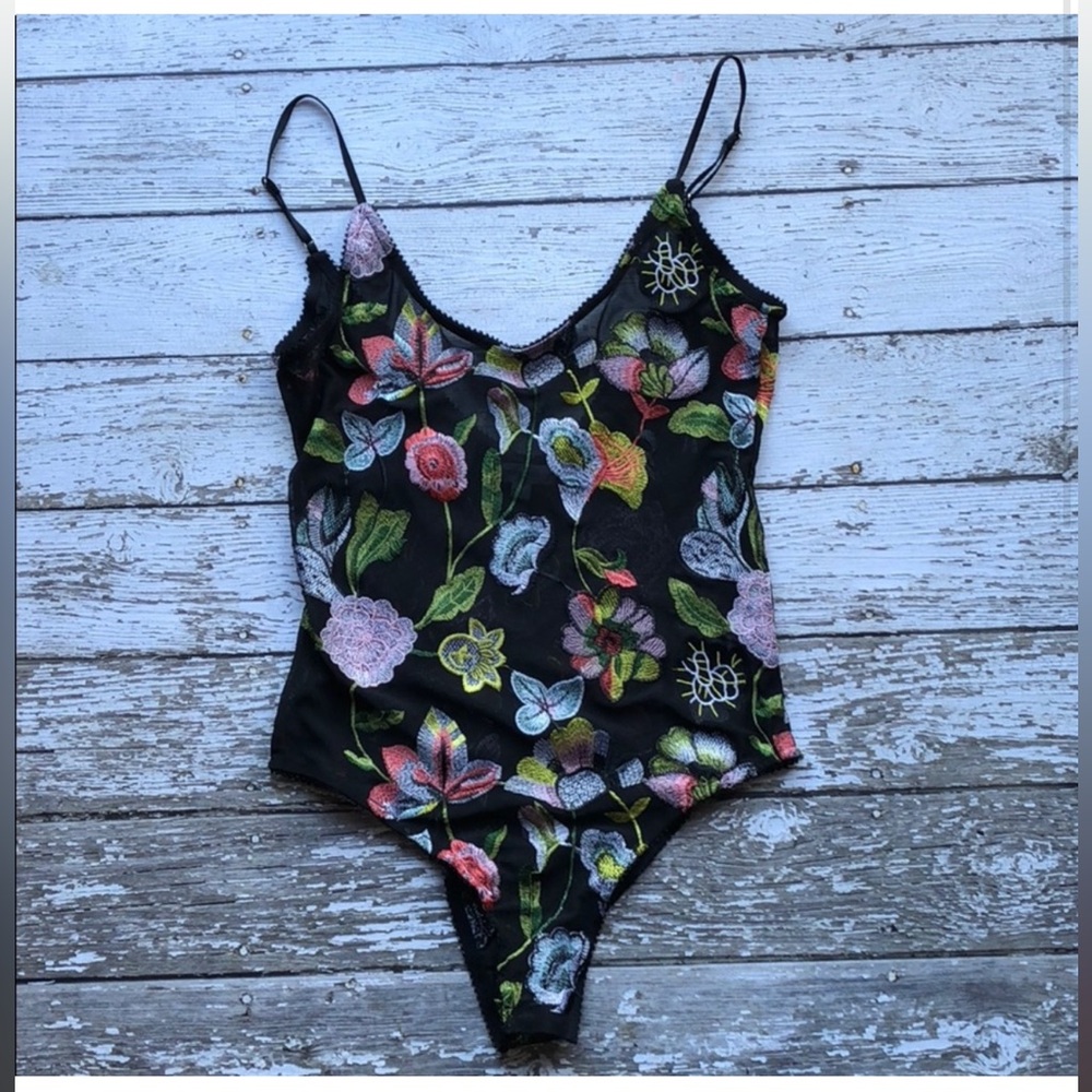 Honey Punch Anthropologie Floral Bodysuit - Picture 2 of 4